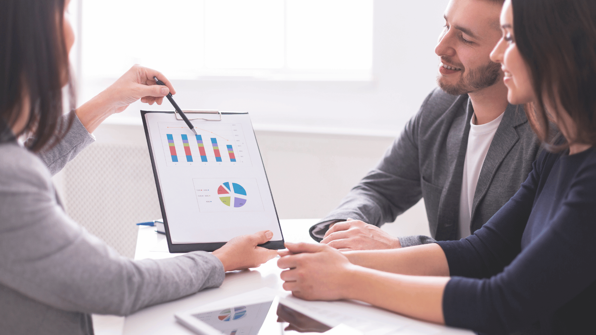 如何成为美国理财顾问: 从执照到认证的详细流程 | How to Become a Financial Advisor in the USA: From Licensing to Certification